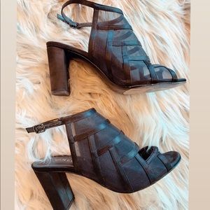 SALE ❤️NWOT VANELi Slingback Heels 10